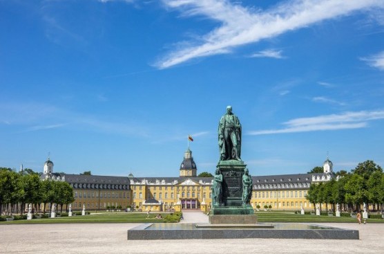 schlosskarlsruhe